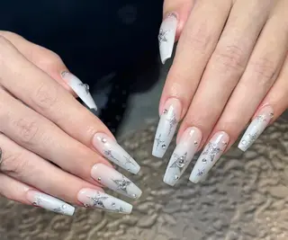 ネイル ア ヤカのネイルデザイン