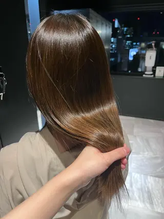 ミディアム カラー 阿久津真衣 似合わせカットのヘアスタイル