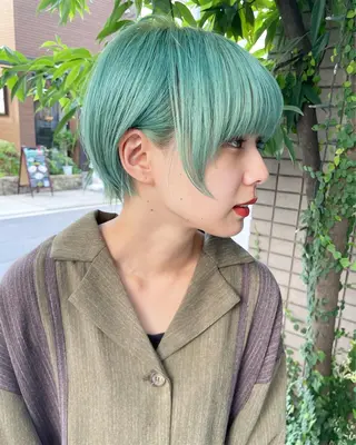 ショート カラー 永田〈店長#レイヤー #ウルフ#ハイトーンのヘアスタイル
