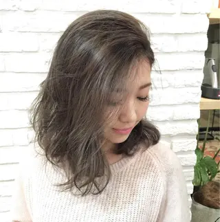 ミディアム セミロング ロング カラー universe tokyoのヘアスタイル