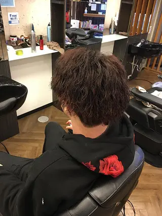 ミディアム パーマ メンズ 前田賢生 ご新規様はNGのヘアスタイル