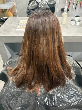 カラー 新堀 紗凪のヘアスタイル