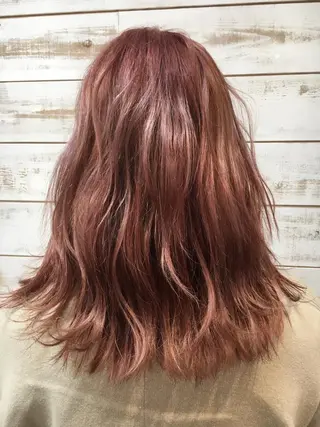 ミディアム 二狼 (じろう)のヘアスタイル