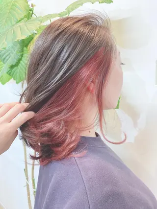 セミロング BRAS ナカガワのヘアスタイル