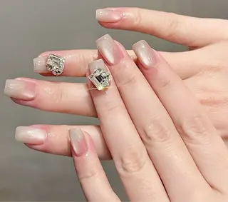 ネイル U·Mi nail salon所属・U·Mi 上野御徒町容のネイルデザイン