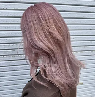 セミロング カラー ❣️ハイトーン❣️ BLUE&Co.のヘアスタイル