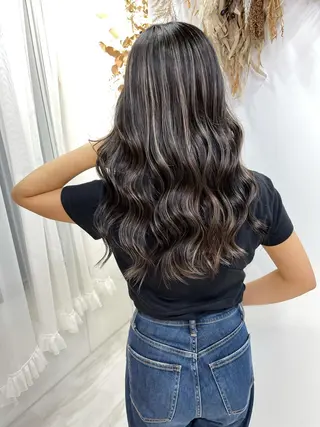 ロング カラー Charmant所属・Charmant シェルマンのヘアスタイル