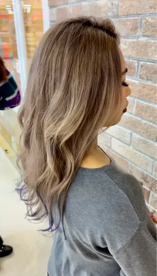 ロング カラー 牛尾 丈のヘアスタイル