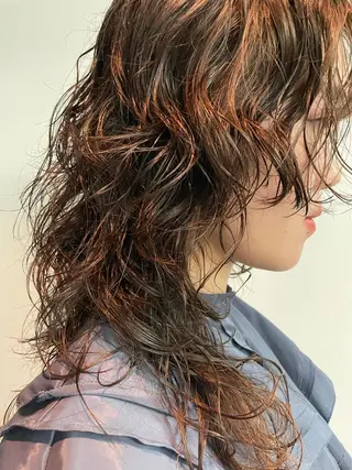 ミディアム レイヤー/デジパ SAKIのヘアスタイル