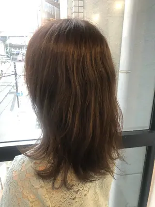 ミディアム カラー 髪質改善&ブリーチ 伊勢 祐一郎のヘアスタイル