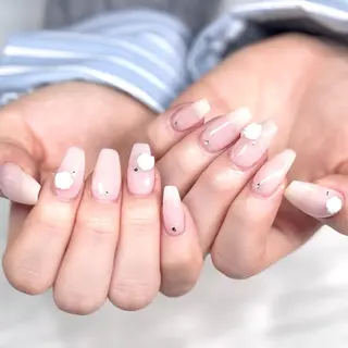 ネイル 🩰fein. hana🫧のネイルデザイン