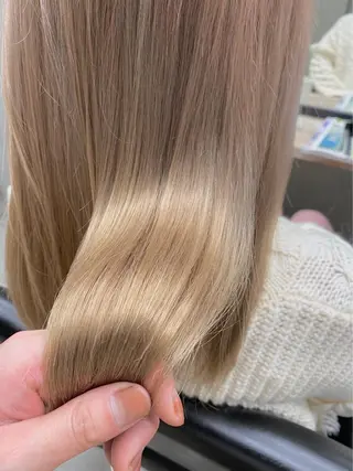 セミロング カラー 🌿ガクト 🌿艶髪透明感のヘアスタイル