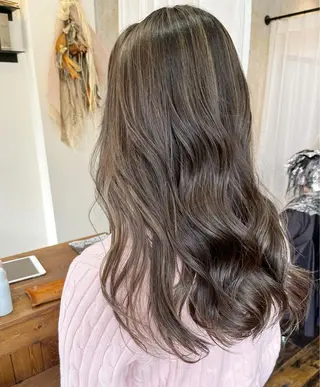 ミディアム Tsuyoki .のヘアスタイル