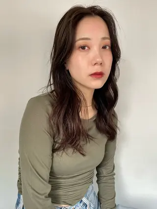 セミロング カラー 🩰オリーブ/ ベージュ松本咲花🩰のヘアスタイル