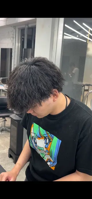 パーマ メンズ ØVARL　Jingumae所属・原宿/メンズパーマ/ 山﨑星音のヘアスタイル