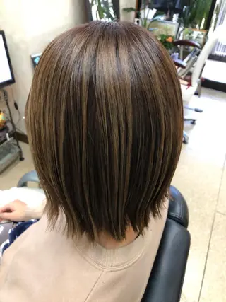 ショート カラー ヘアサロン モカ所属・石塚 浩のヘアスタイル