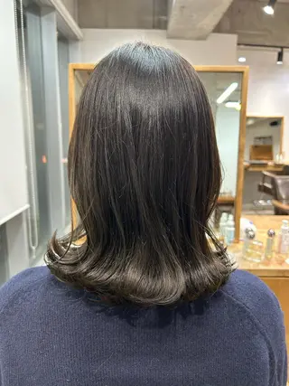 セミロング カラー Eri 🌿透明感カラーのヘアスタイル