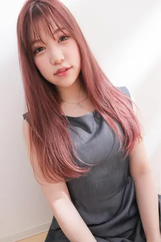 ロング 大沼 佑英のヘアスタイル