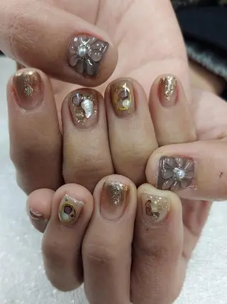 ネイル 河野ちえ (雑誌掲載サロン)のネイルデザイン