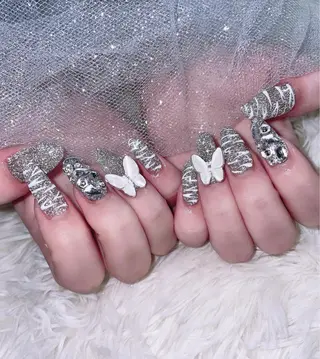 ネイル 高草木 桃香のネイルデザイン