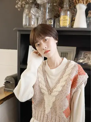 ショート カラー 山口 悟のヘアスタイル