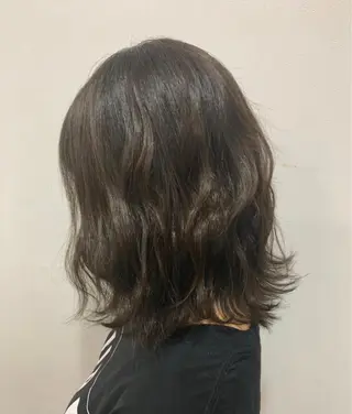 ミディアム カラー ヘアアレンジ 白髪女性専門店竹内 涼乃のヘアスタイル