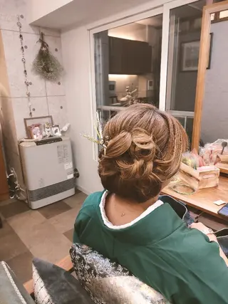 ヘアアレンジ HempBeauty 浅野アサミのヘアスタイル