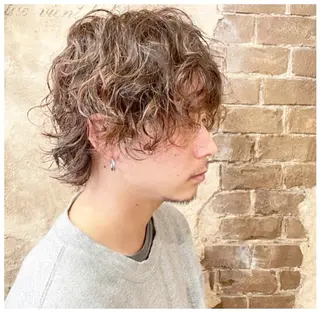 パーマ メンズ ブリーチ、パーマ 西部笑のヘアスタイル