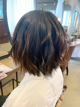 ミディアム 佐藤 美紅のヘアスタイル