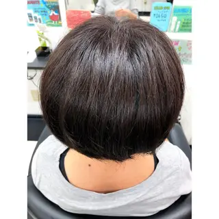 ショート カラー 粟野 裕稀のヘアスタイル