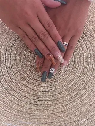 ネイル 山中 あいのネイルデザイン