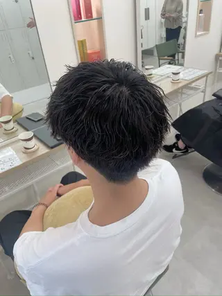 パーマ メンズ NaVIユウジ ブリーチカラーのヘアスタイル