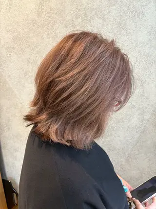 ミディアム カラー ヘアアレンジ 🧶ブリーチカラー TERU🧶のヘアスタイル