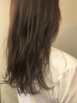 セミロング カラー florent所属・蓬莱 美穂のヘアスタイル