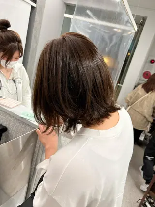 ショート カラー レイヤーカット 早崎太生のヘアスタイル