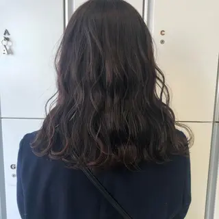 セミロング レイヤー/顔まわり カット/地毛風カラーのヘアスタイル