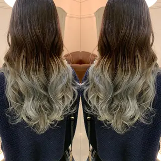 ロング カラー 伊藤 裕貴のヘアスタイル