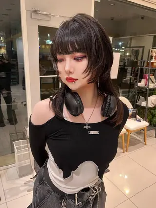 ミディアム カラー HOLON池袋所属・ウルフカット ハッシュカット/七海のヘアスタイル