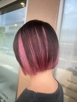 ショート カラー 加藤 奈菜のヘアスタイル