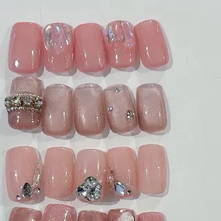 ネイル nailsalon　blast所属・atelier　 univ.のネイルデザイン