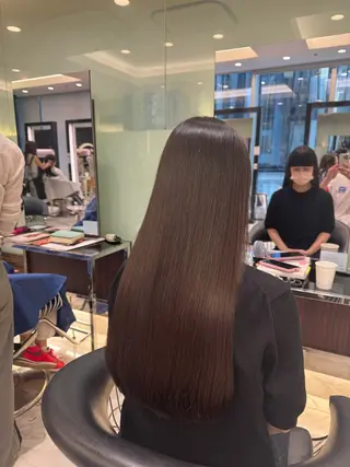 ロング コテ巻きパーマ 藤野佑成のヘアスタイル