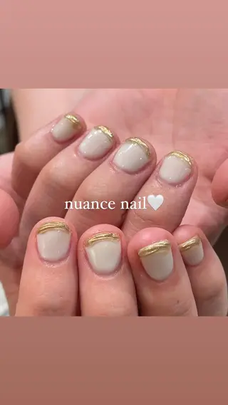 ネイル 淡色ネイル 🎀moeのネイルデザイン