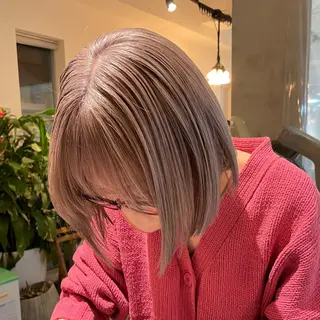 ショート カラー 原宿🩵ハイトーン 🍓ྀིまいか🩵のヘアスタイル