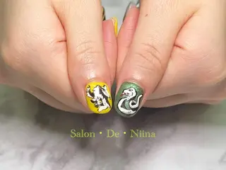 ネイル Salon•de•Niina所属・ボディビルダーSal on.DeNiinaのネイルデザイン