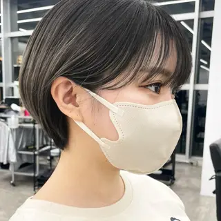 ショート カラー レイヤー/ショート透 明感カラー/西田祐賀のヘアスタイル