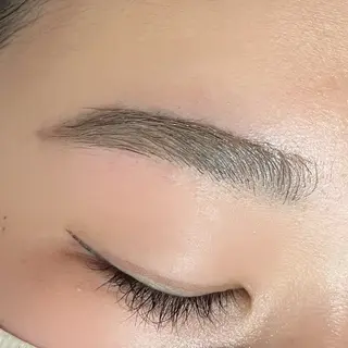 アイブロウ Ayumi.dre 🌸Y《2階》のマツエク・マツパデザイン