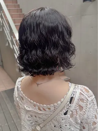 ショート カラー パーマ 大橋 芽衣のヘアスタイル
