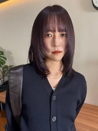 ミディアム レイヤーカット\ウル フ　chinatsuのヘアスタイル