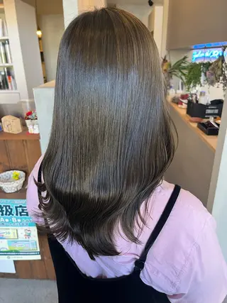 セミロング Salon de  COCO所属・Yuka /ツヤカラー✨のヘアスタイル