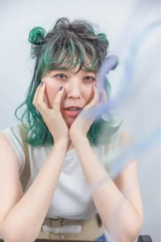 ミディアム カラー ヘアアレンジ 雪本 愛のヘアスタイル